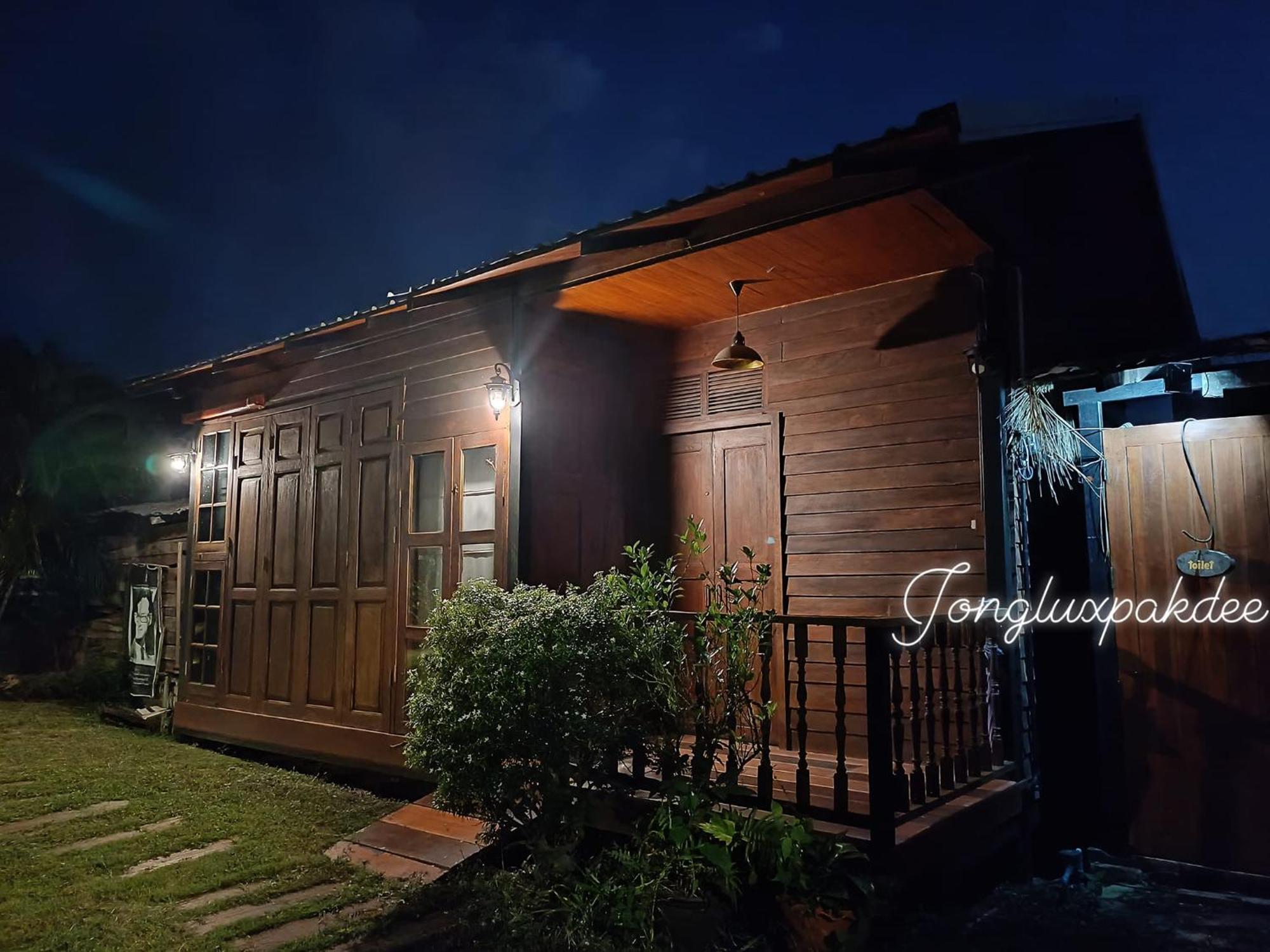 Jong Lux Pak Dee Bed & Breakfast Uttaradit Ngoại thất bức ảnh
